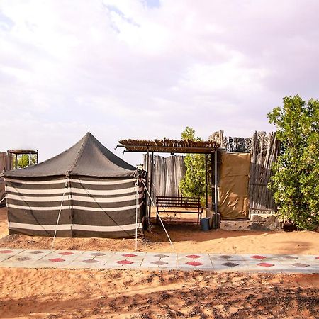 Отель Wahiba Bedouin Rustic Camp Bidiya Экстерьер фото