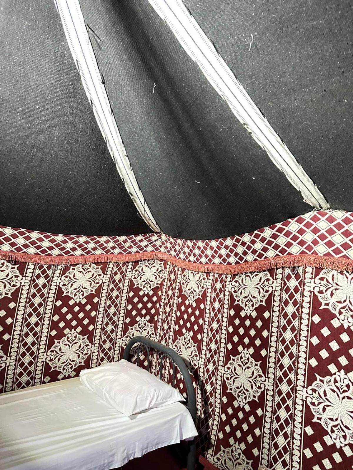Отель Wahiba Bedouin Rustic Camp Bidiya Экстерьер фото