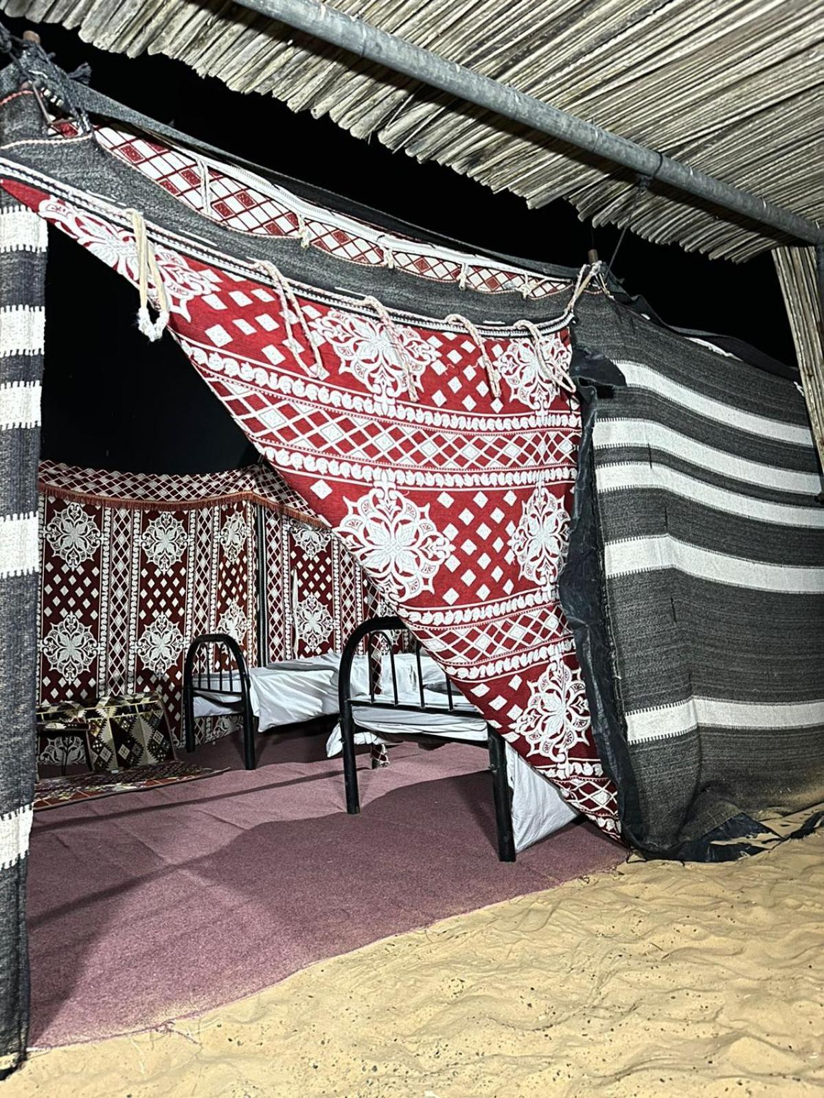 Отель Wahiba Bedouin Rustic Camp Bidiya Экстерьер фото